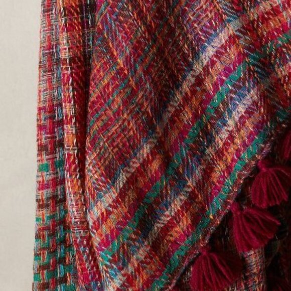 ANTHROPOLOGIE Tasseled Tartan Scarf Plaid Burgundy Soft Rectangular - Picture 2 of 2